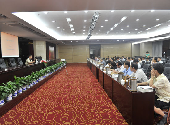 周立华教授作“中医养生智慧”专题讲座