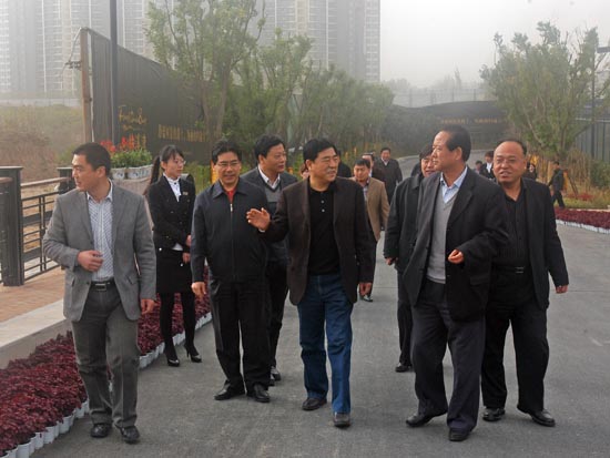 市人大法制代表专业组开展视察调研活动（图）