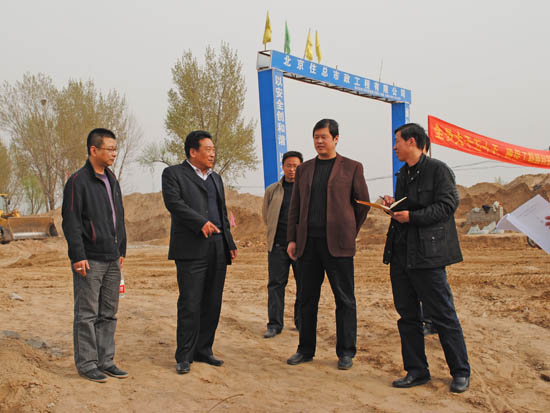 市人大常委会副主任李元法视察分包积水点改造工程进展情况