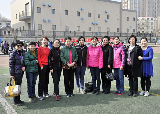 市人大常委会机关参加郑州市第七届“百万妇女健身活动”展示大赛