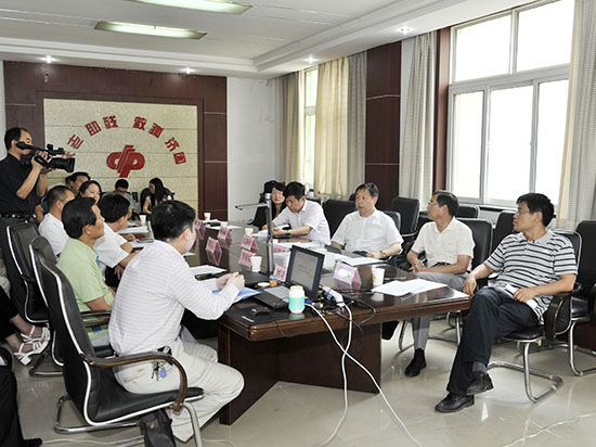 市人大常委会视察我市城乡最低生活保障工作