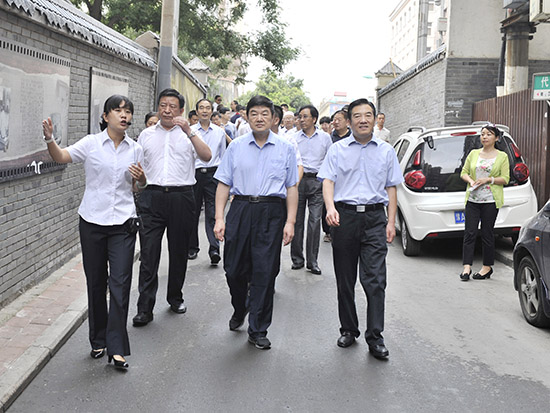 省人大常委会领导调研我市民族工作