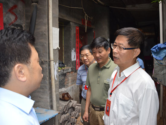 管城区人大常委会视察防汛工作