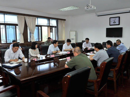 市人大常委会副主任赵新中督导二七区黄标车淘汰工作