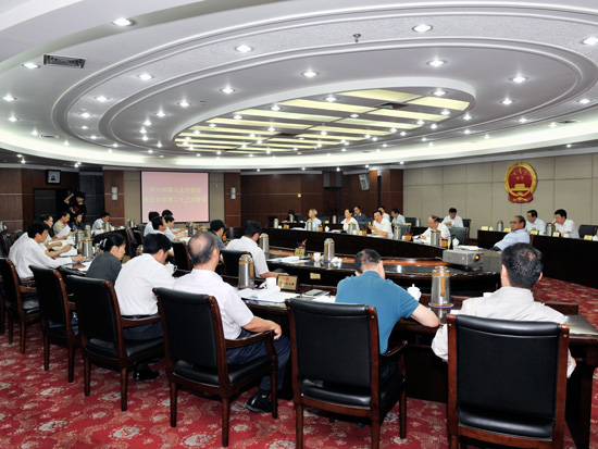 市十四届人大常委会召开第二十三次主任会议