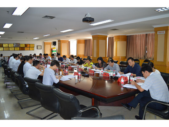 市人大常委会组织召开《郑州市城乡规划管理条例》征求基层意见座谈会