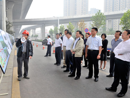 市人大常委会执法检查《河南省政府投资建设项目审计条例》贯彻实施情况
