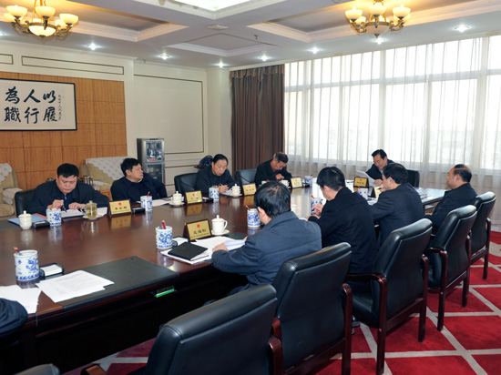 市人大常委会党组召开“三严三实”专题民主生活会