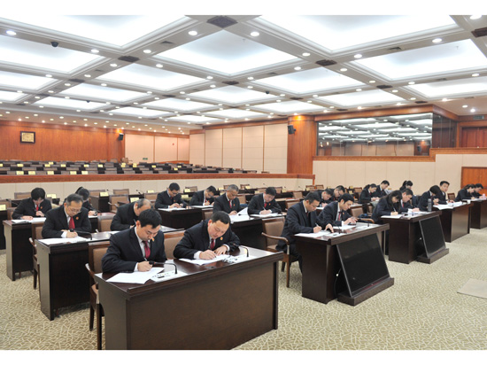 市人大常委会组织拟任命人员进行任前法律考试