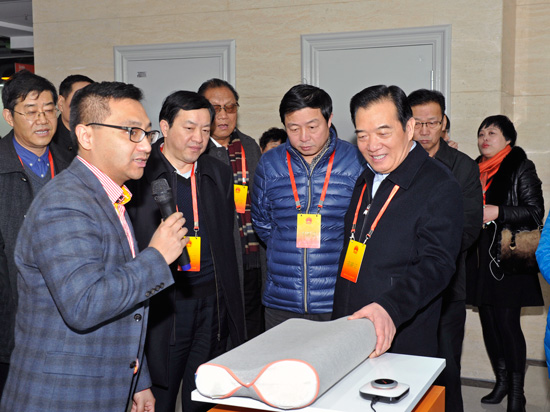 市人大常委会组织五级人大代表集中视察活动