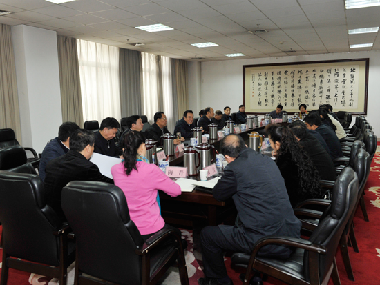 市人大常委会召开专委会组成人员任职谈话会