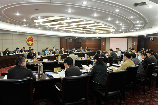 市人大常委会召开第三十一次主任会议