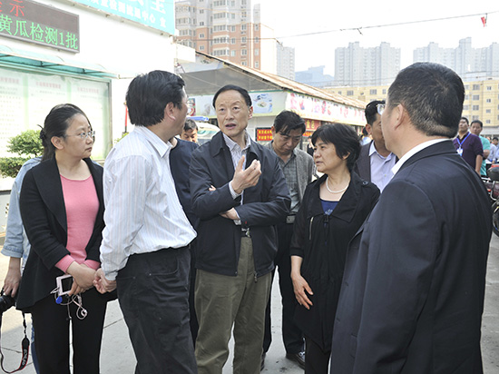 省人大常委会对我市《食品安全法》贯彻执行情况进行执法检查