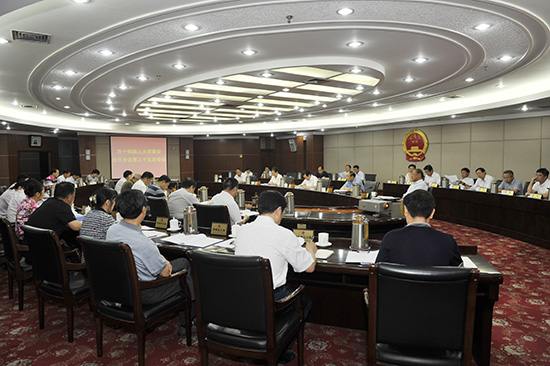 市人大常委会召开第三十五次主任会议