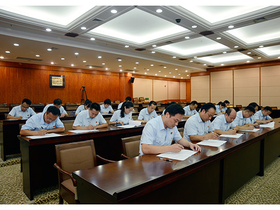 市人大常委会组织拟任命人员进行任前法律考试
