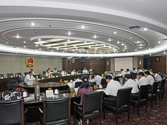 市十四届人大常委会召开第三十六次主任会议