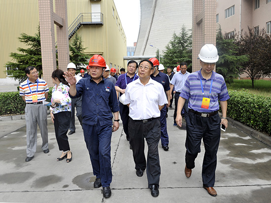 市人大常委会执法检查《郑州市大气污染防治条例》贯彻实施情况