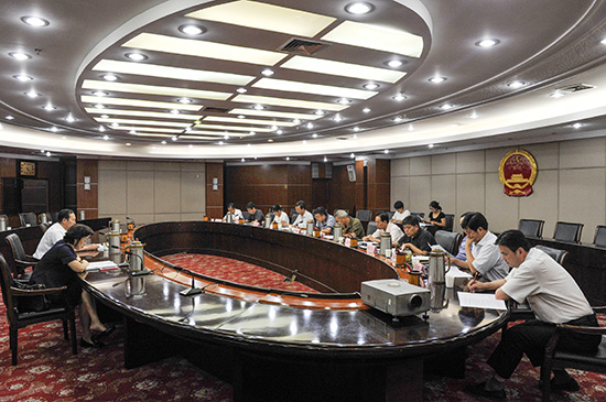 市人大常委会调研我市对外开放情况