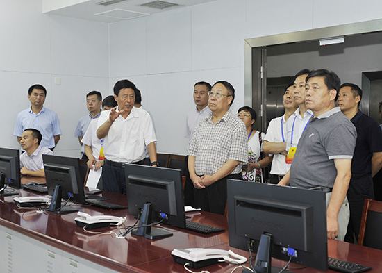 市人大常委会视察我市城市精细化管理工作