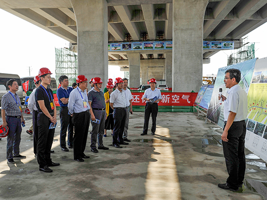 市人大常委会视察我市建筑工程管理工作情况