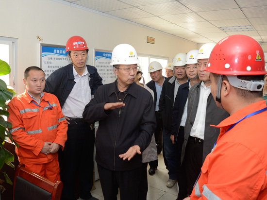 市人大常委会视察我市轨道交通建设运营情况