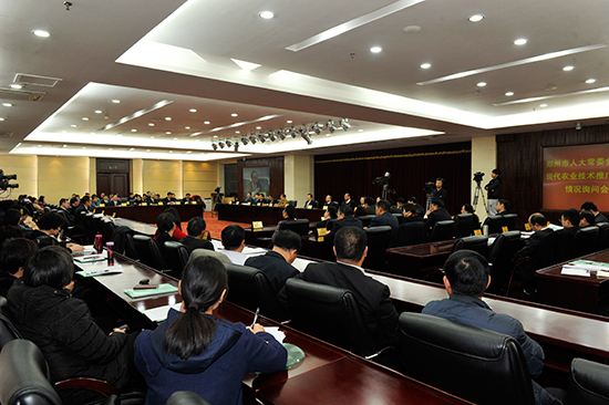 市人大常委会专题询问我市现代农业技术推广工作情况