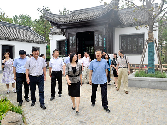 市人大常委会视察园博园建设工作