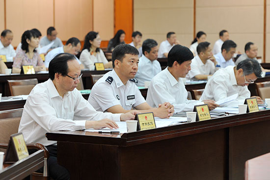 市政府相关部门列席会议