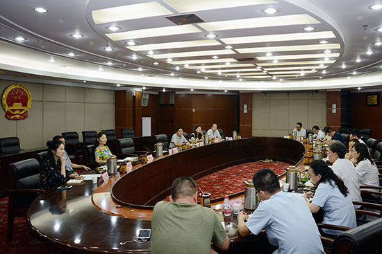 市人大常委会内司工委组织召开关于立案登记制度改革工作座谈会