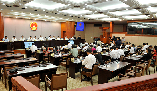 市十四届人大常委会第三十一次会议举行