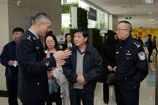 市人大常委会调研我市残疾人机动车驾驶证办理工作