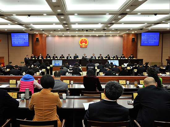市十四届人大常委会第三十四次会议举行——市十四届人大六次会议将于1月9日召开