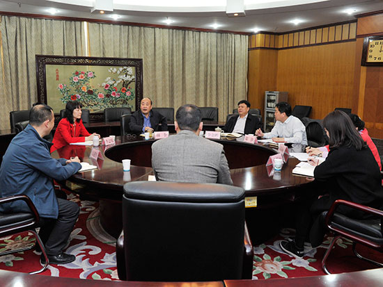 旗帜鲜明讲政治履职尽责促发展——市人大常委会党组书记胡荃参加人事处党支部组织生活会