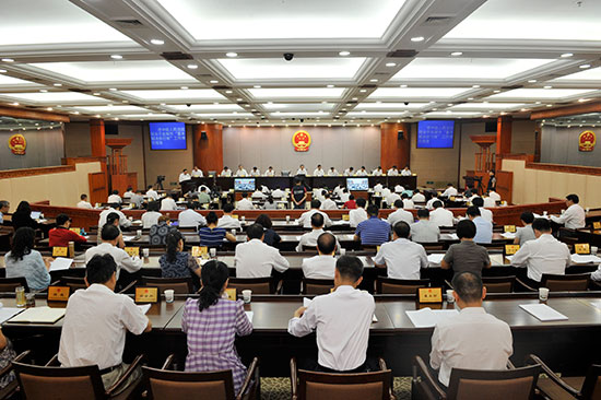 市十四届人大常委会第四十次会议举行