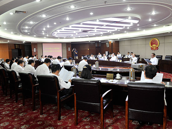 市人大常委会主任会议第六十九次会议举行