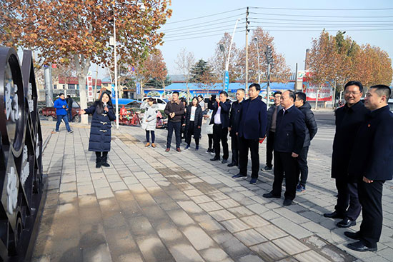 上街区举办“弘扬宪法精神，建设法治郑州”系列主题宣传活动