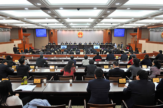 市十五届人大常委会第二次会议闭幕