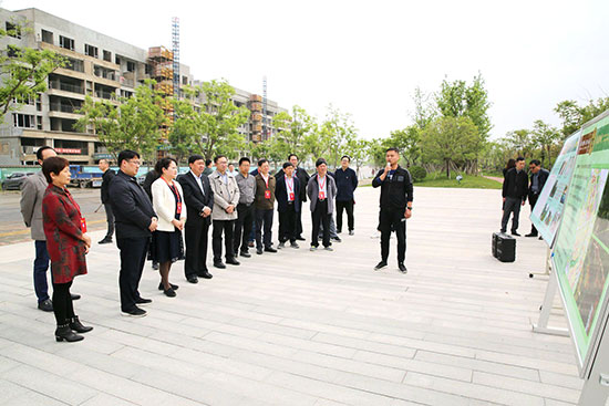 管城区人大常委会视察河长制工作