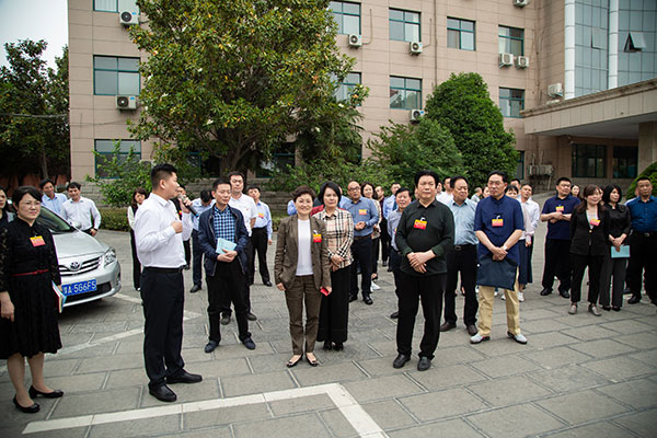 新密市人大常委会视察社区矫正工作