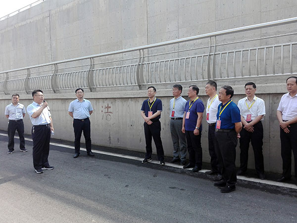 新郑市人大常委会视察防汛工作