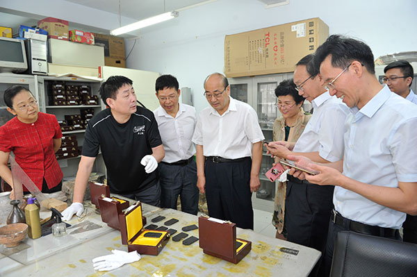 市人大常委会调研商都历史文化区和人大代表联络站建设情况