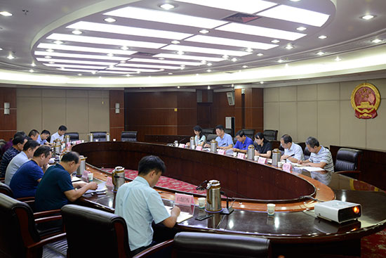 市人大常委会组织召开《郑州市停车场建设管理条例》贯彻实施推进会