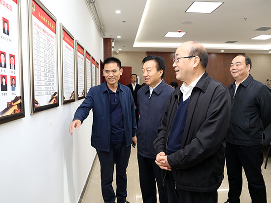 市人大常委会主任胡荃调研中牟县人大及乡村振兴工作