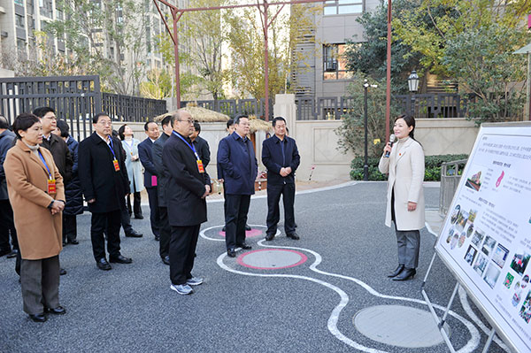市人大常委会视察民生实事落实情况