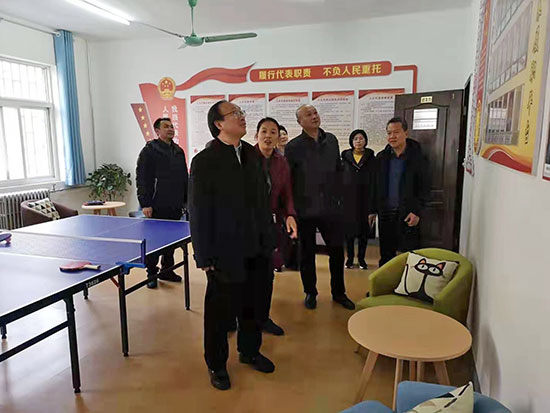 市人大常委会秘书长周亚民开展联系群众活动