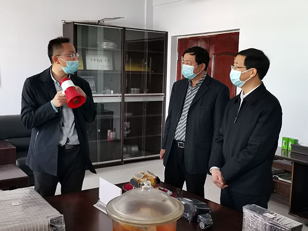 市人大常委会副主任王福松赴上街区调研督导“三送一强”活动