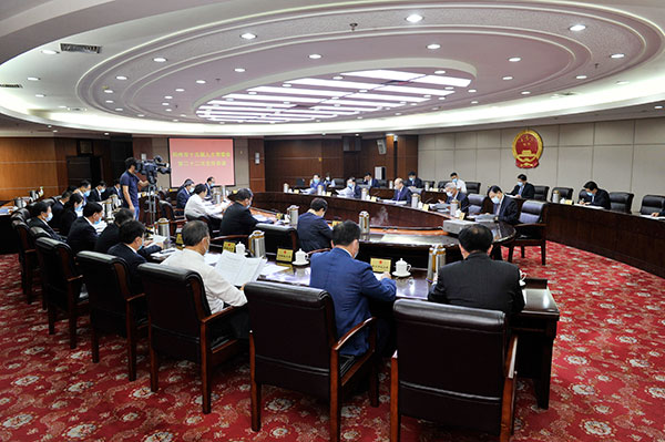 市十五届人大常委会举行第二十二次主任会议