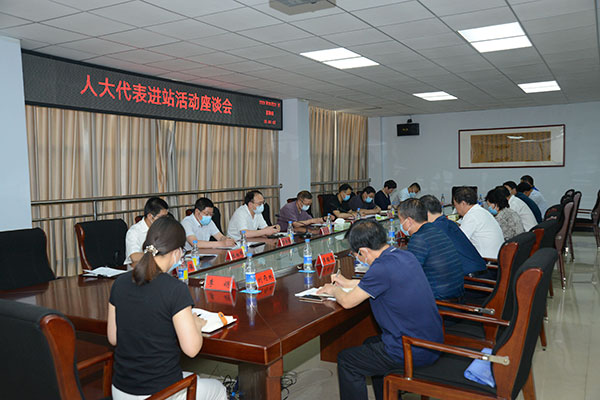 市人大常委会副主任王广灿开展主任接待代表日暨人大代表进站活动