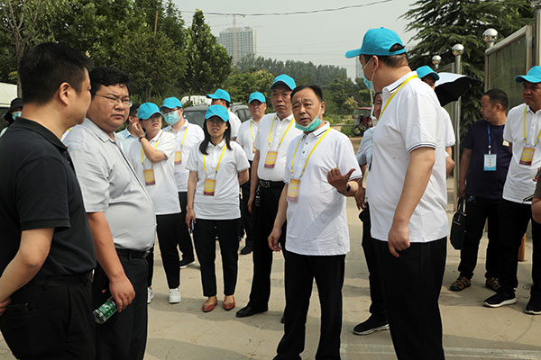 助力卫生城市建设争当文明实践先锋