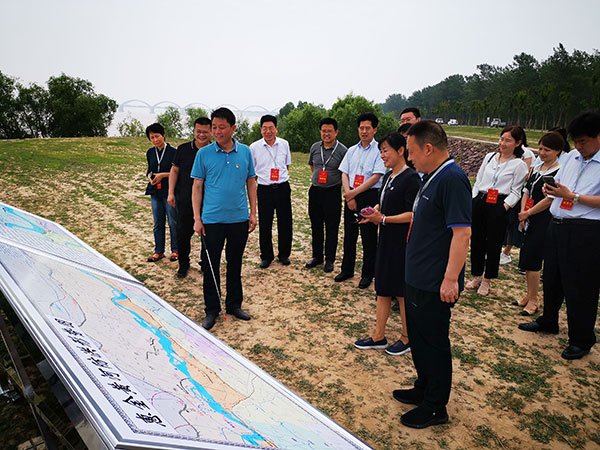 金水区人大常委会组织驻金水区四级人大代表视察黄河、内河防汛工作